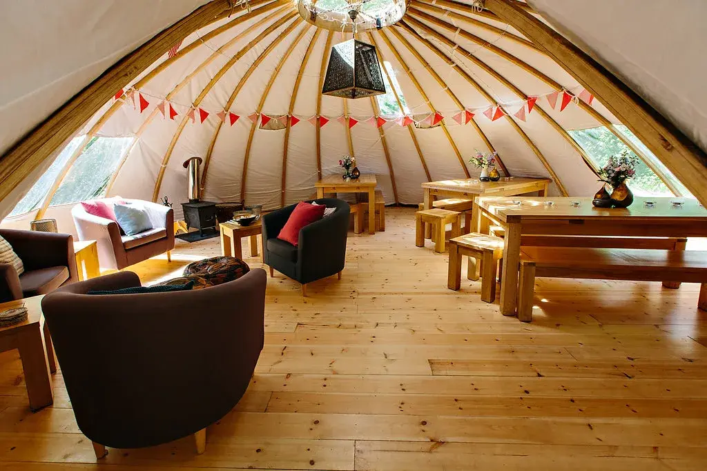 Penhein Glamping, farm in Wales