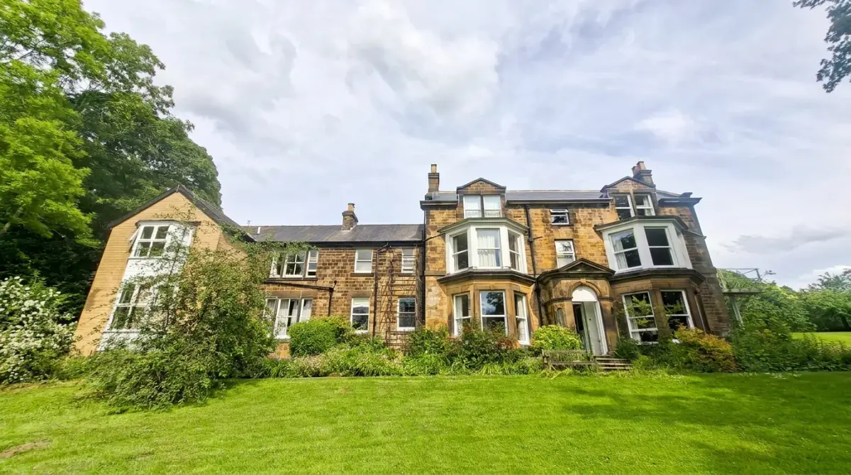 Unstone Grange, retreat house in The Midlands
