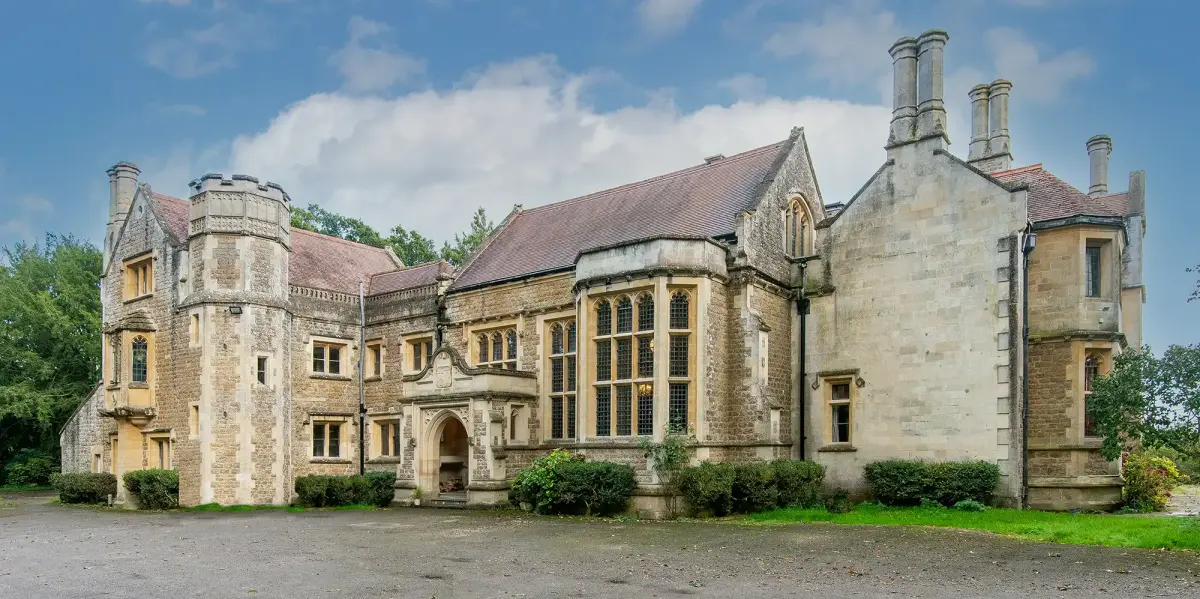 Cleeve House, manor house in Wiltshire