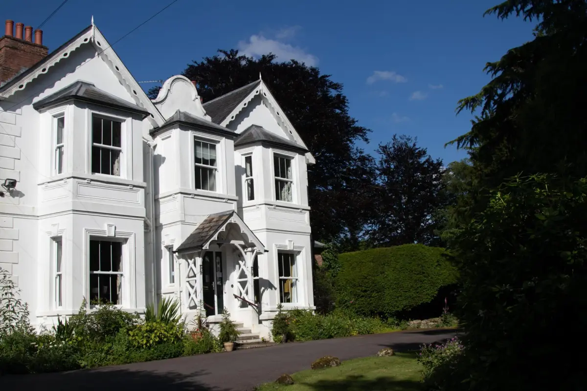 Claridge House, retreat house in Surrey