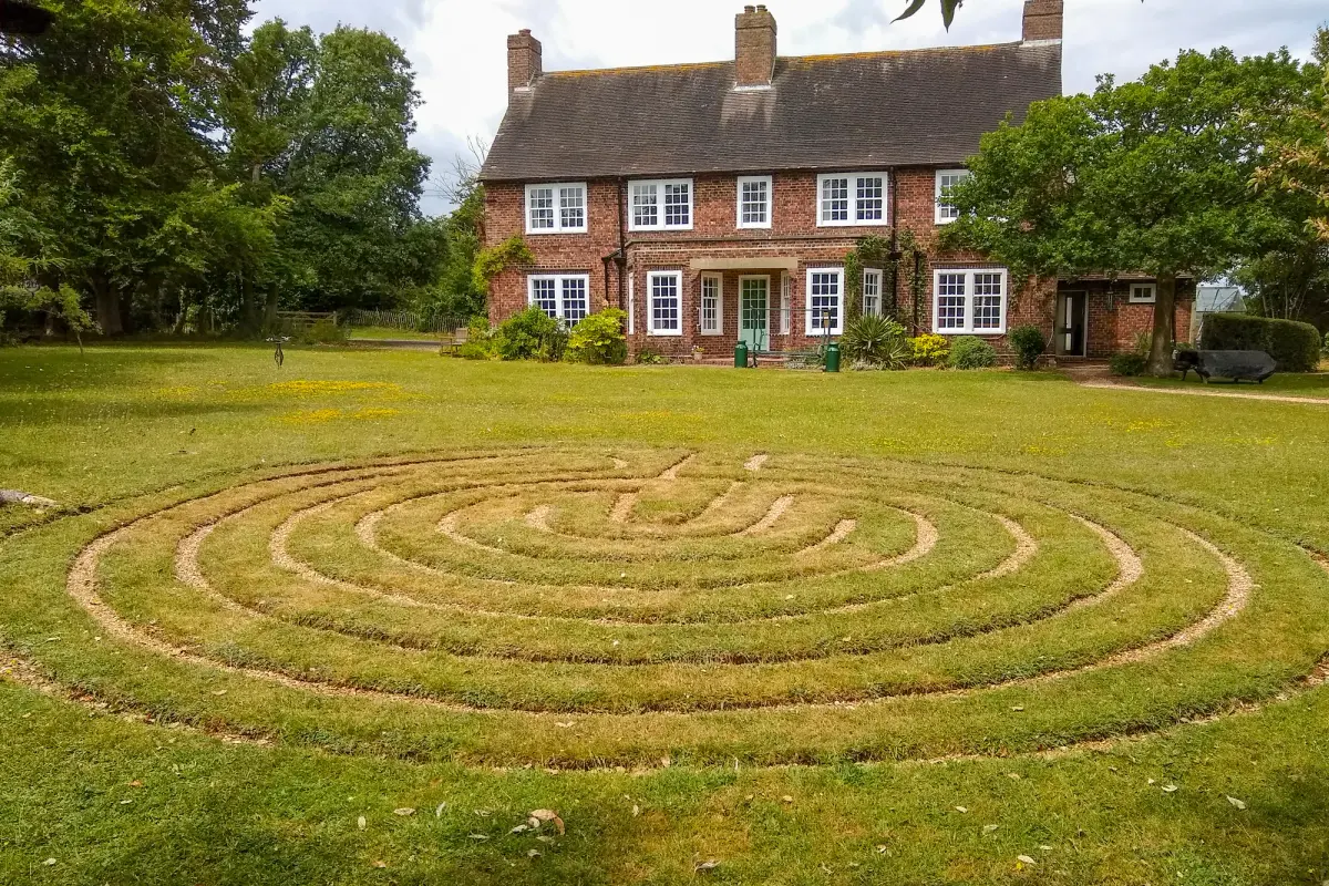 The Living Well, retreat house in Kent