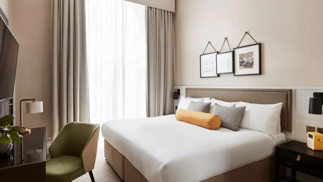 The Clermont Victoria, Westminster