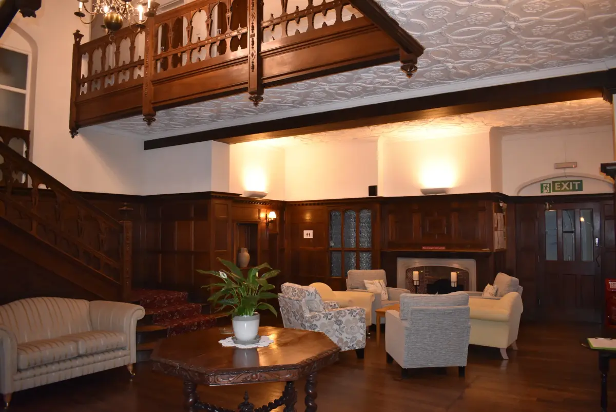 Wychcroft, retreat house in Surrey