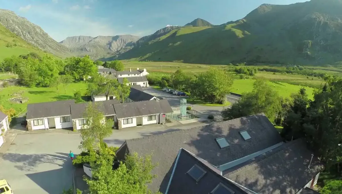 Snowdonia Mountain Lodge, retreat house in Wales