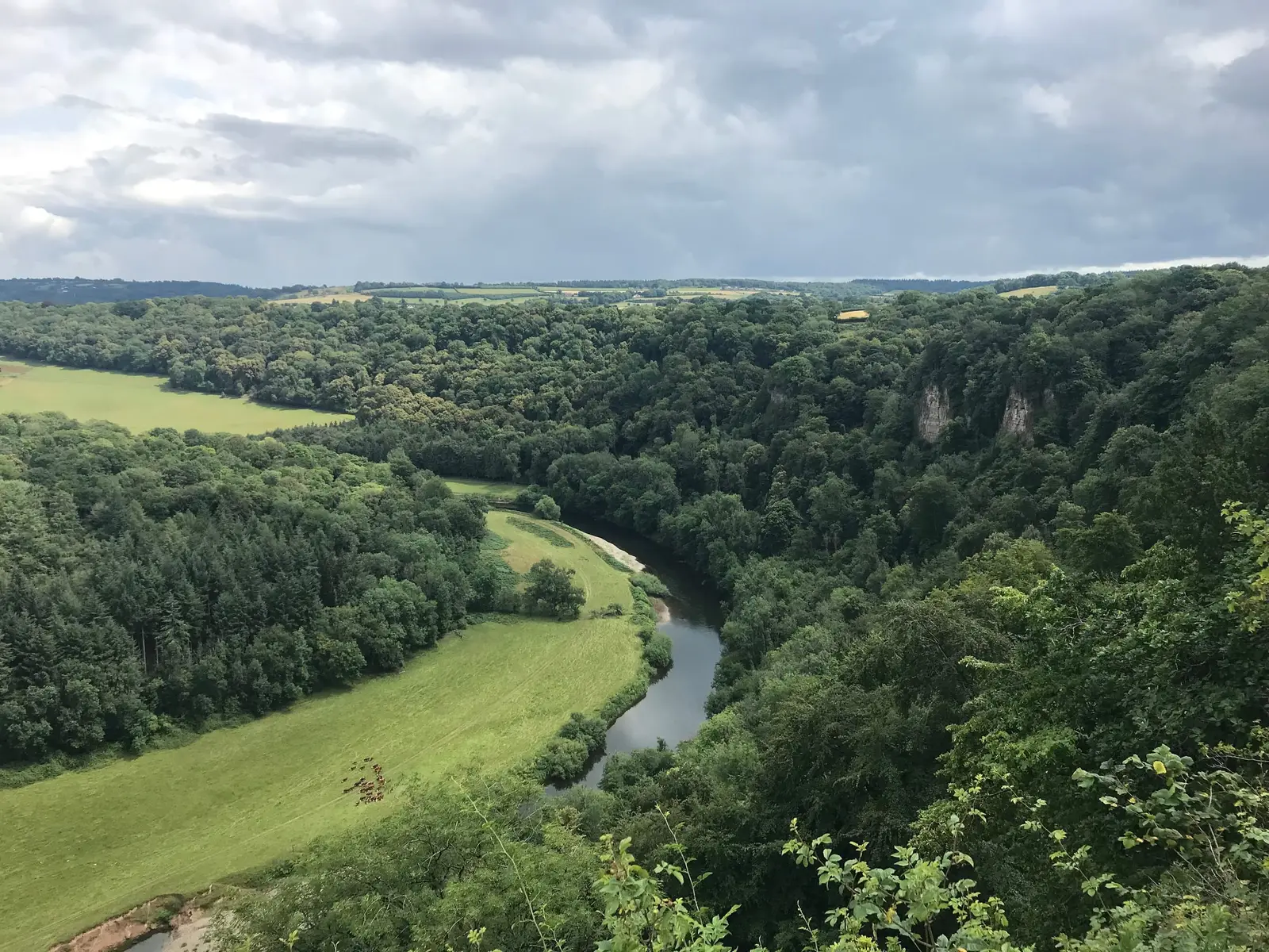 The River Wye curving through wooded hills below Yat Rock