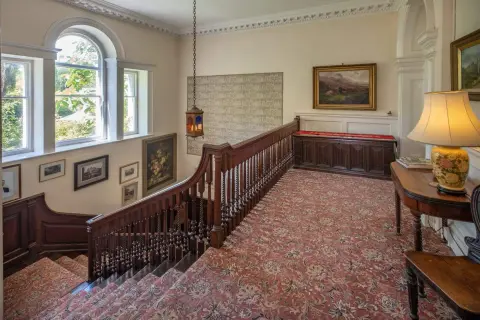 Northcourt, manor house in South East England