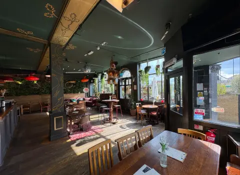 The Honor Oak Pub, pub with a function room in Lewisham