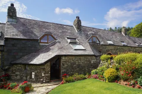 Ffald y Brenin, retreat house in Pembrokeshire