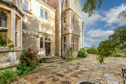 Cleeve House, manor house in Wiltshire