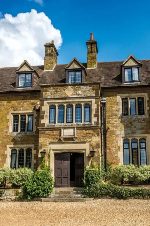 Highgate House, retreat house in The Midlands