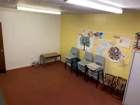 Finchley Quaker Meeting House, church hall in Barnet
