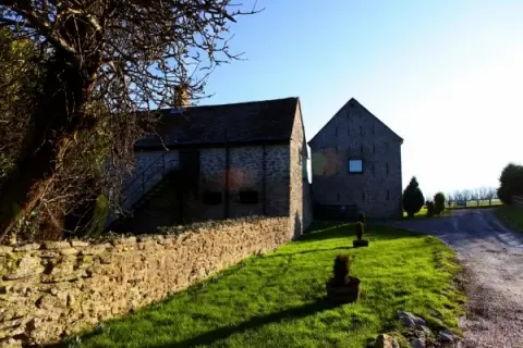 Stokes Barn, barn in The Midlands