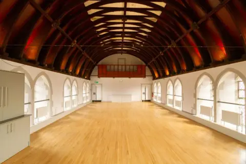 The Avenue Halls, community hall in Richmond upon Thames