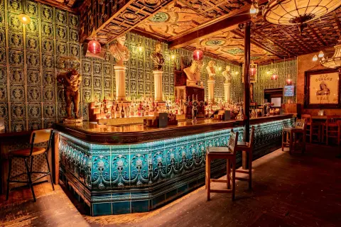 The Old Queens Head, pub with a function room in Angel