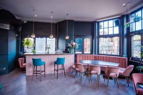 Heathcote & Star, pub with a function room in Waltham Forest