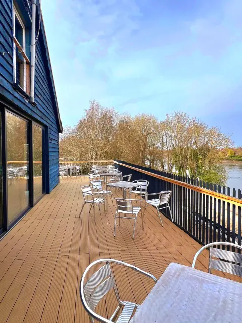 Putney Town Rowing Club, members’ room in Richmond upon Thames