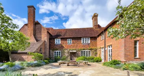 Bore Place, farm in Kent