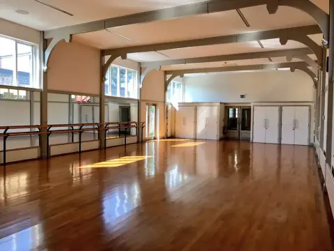 St Peter's Acton Green, church hall in Ealing