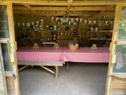 Ridgeway Campsite, farm in Wiltshire
