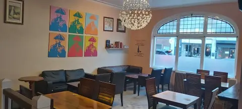 The Nelson Arms, pub with a function room in Merton