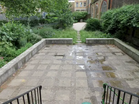 Bunhill Fields Quaker Meeting House, church hall in Clerkenwell